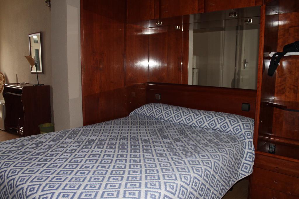 Hostal Trevinca مدريد المظهر الخارجي الصورة