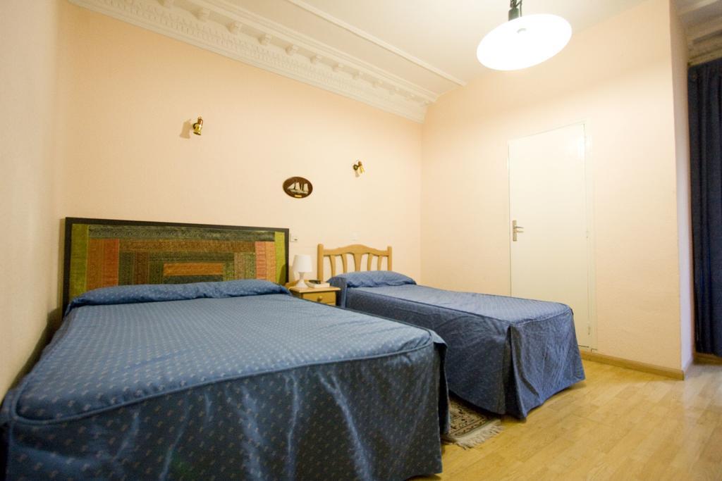 Hostal Trevinca مدريد المظهر الخارجي الصورة