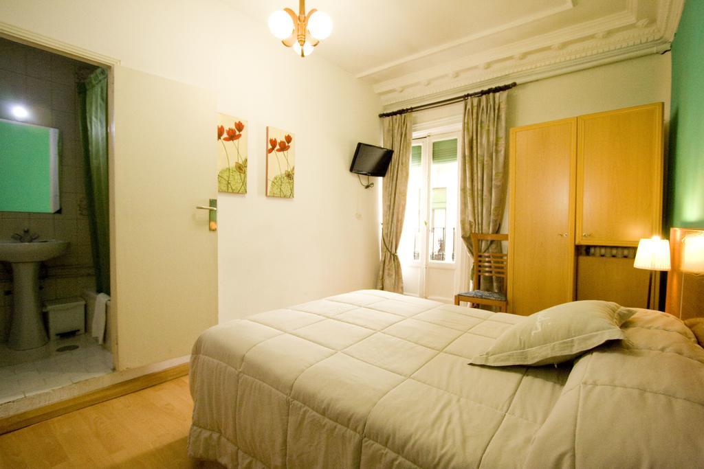 Hostal Trevinca مدريد المظهر الخارجي الصورة