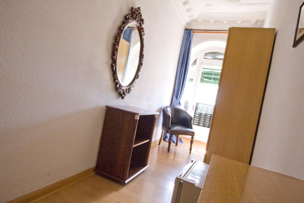 Hostal Trevinca مدريد المظهر الخارجي الصورة